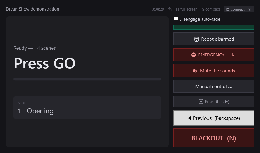 The cue window, ready: “Press GO”, the next scene and the GO, Previous and BLACKOUT buttons